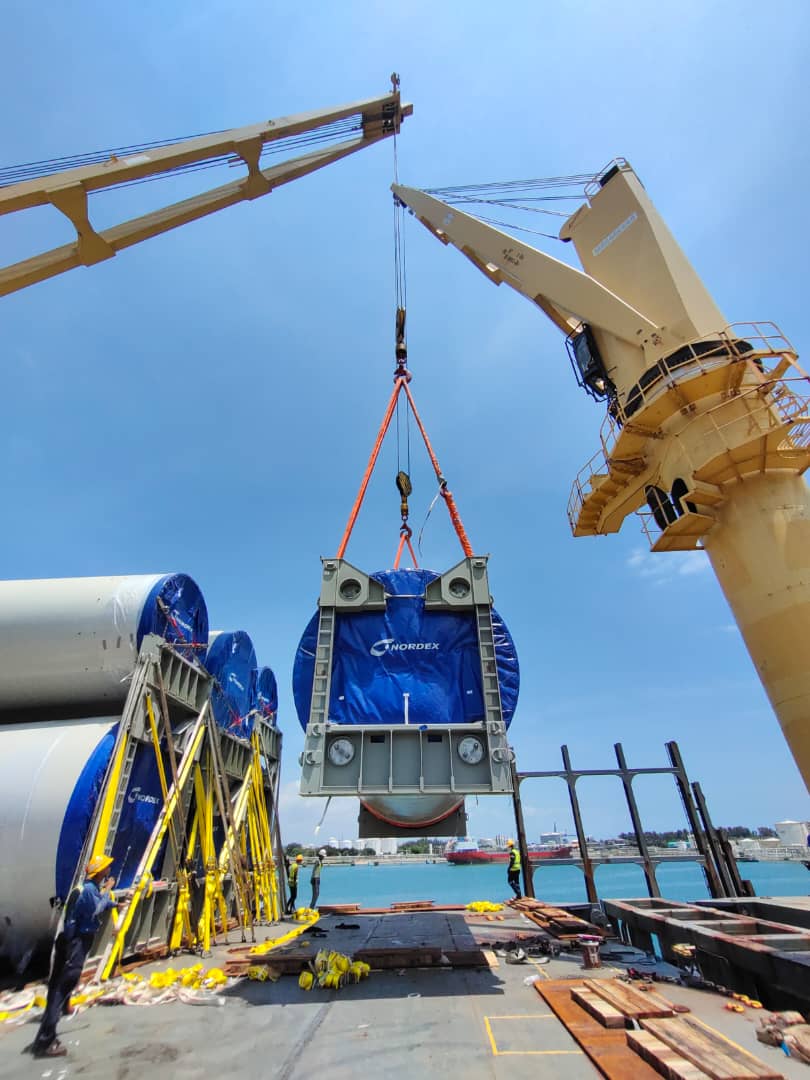 Heavy Lift 44